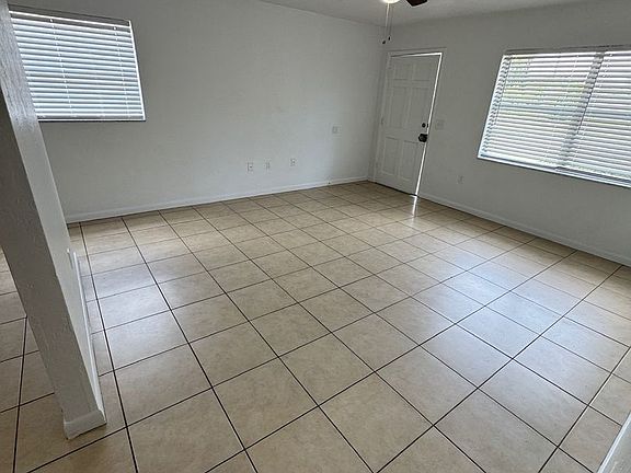 4th image of 1643 NE 70th St
