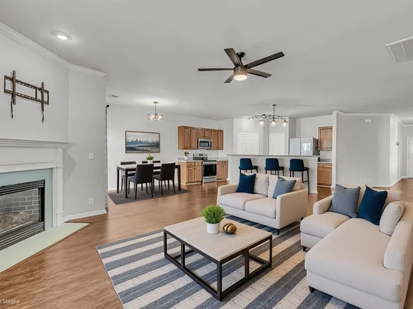 1961 Deep Woods Trl, Nashville, TN 37214