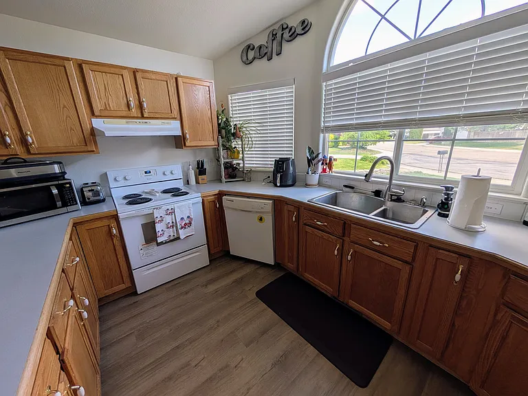 1341 N Shreveport Ave — Photo 6