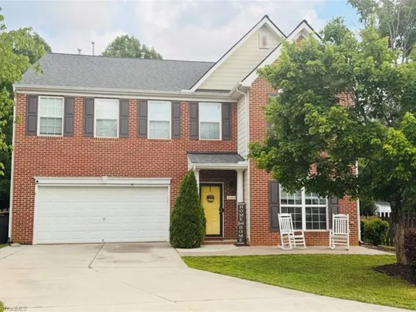 3805 Cottesmore Dr, High Point, NC 27265
