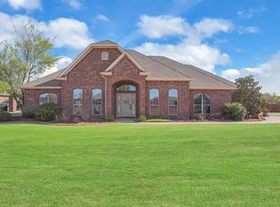 26 NW Shadow Lake Rd, Lawton, OK 73505