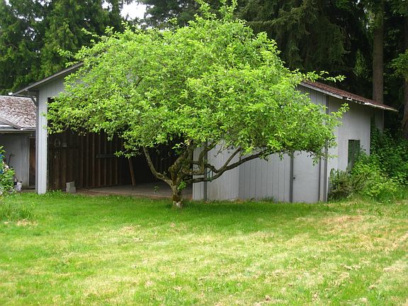 5th image of 8520 131st Ave NE