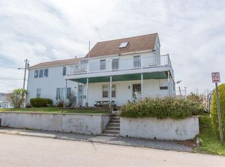 29 Hills Pkwy, Narragansett, RI 02882