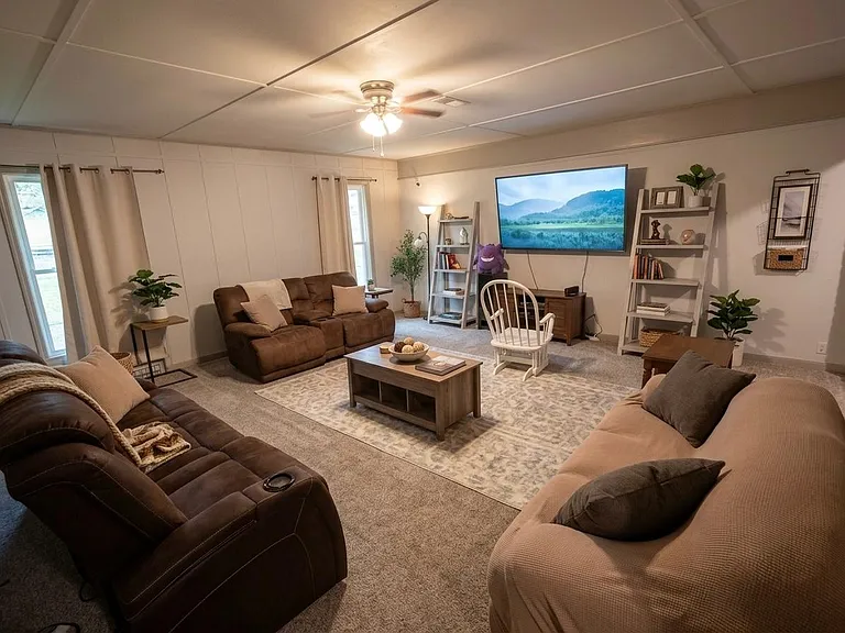 2023 Red Oak Rd #A — Photo 6