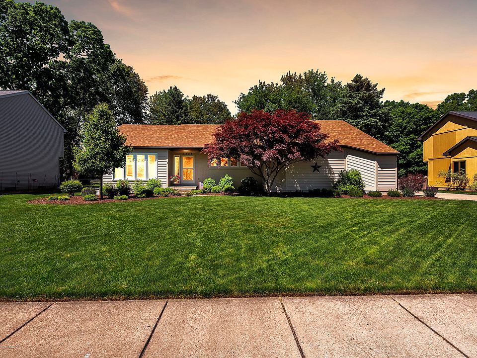1254-Starboard-Drive-Okemos-Michigan-win