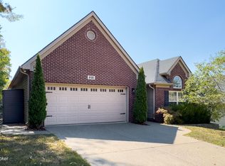 2100 Carabiner Way, Louisville, KY 40245