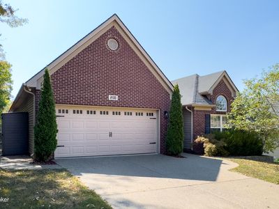 2100 Carabiner Way, Louisville, KY, 40245