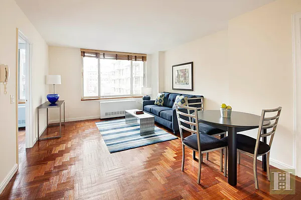 Rented by Halstead Real Estate | media 27