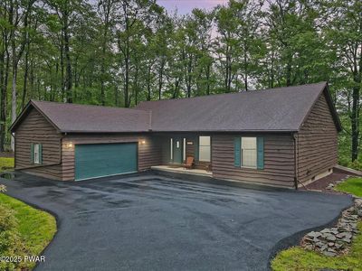 102 Basswood Ter, Greentown, PA, 18426