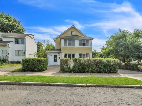 63 Clifton Ave, Springfield, MA 01105