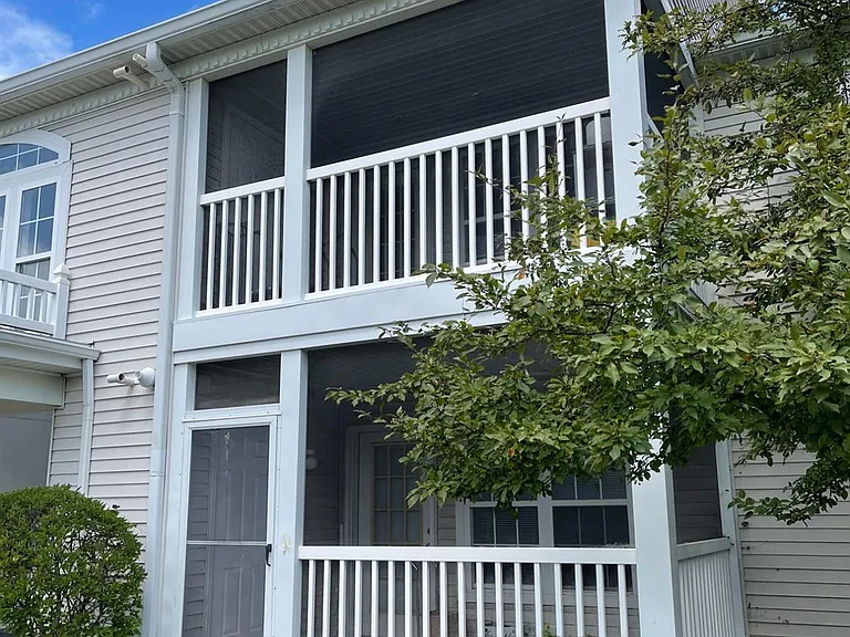 1085 Joyce Ln — Photo 16