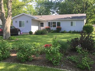 547 W Auburn Ln, Crete, IL 60417