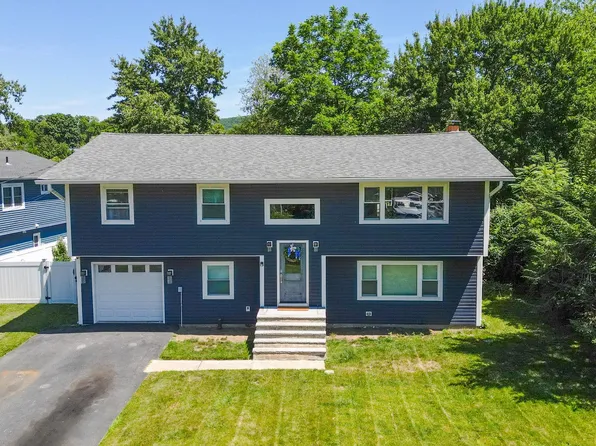 36 Lakewood Road, Greenwood Lake, NY 10925