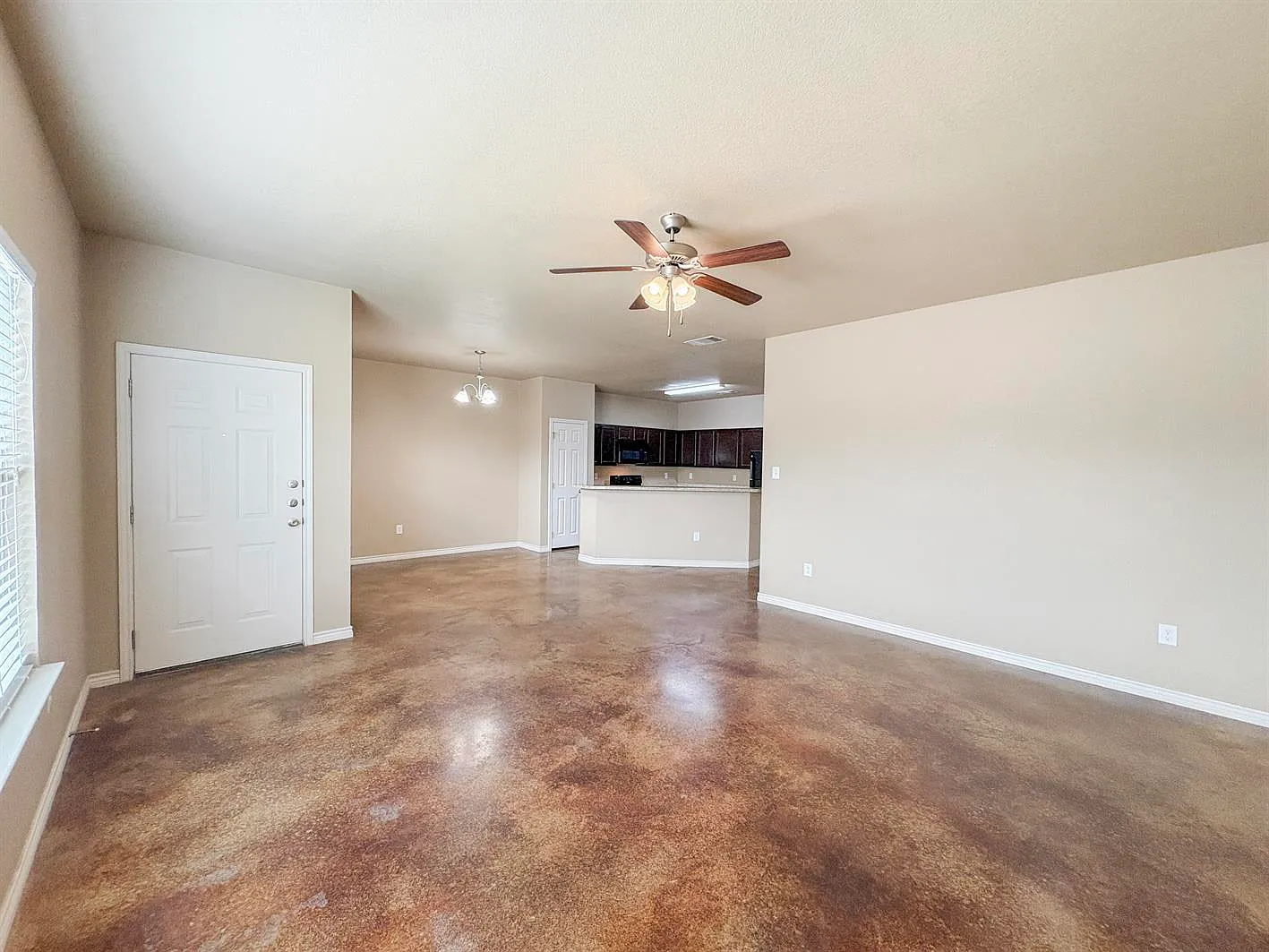 7108 Cameron Park — Photo 1