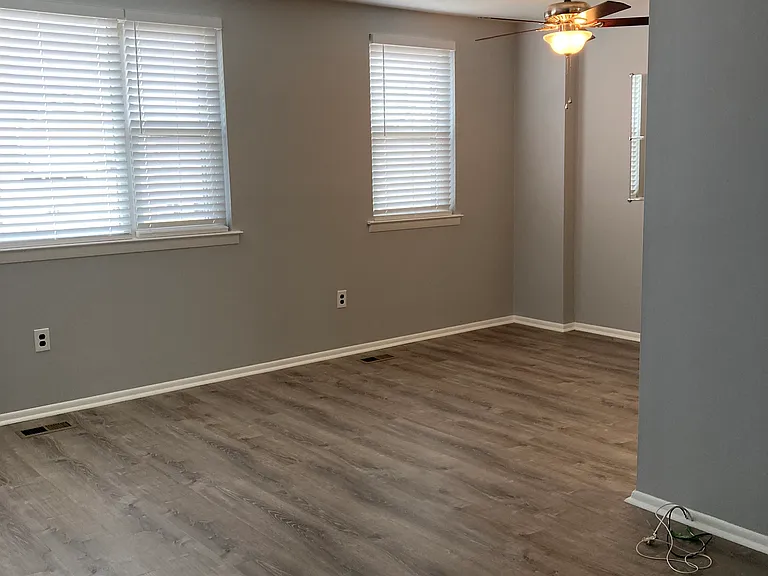 2102 Emerson St #1 — Photo 3