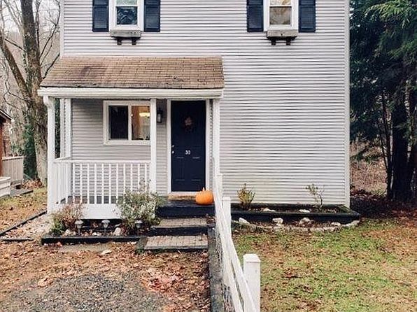 30 Lee Farm Dr
