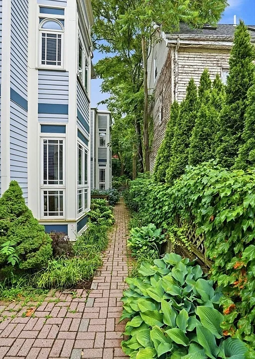45 Market St #2