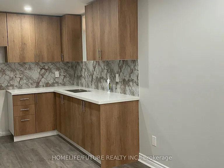 2 Hoover Park Dr #BASEMENT — Photo 5