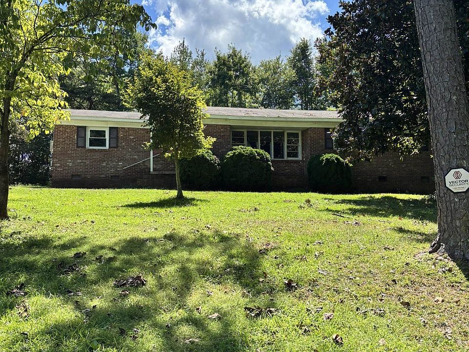 1st image of 126 Foxfire Dr