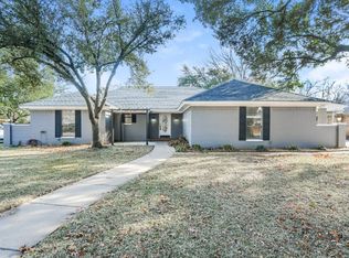 1401 Surry Place Dr, Cleburne, TX 76033