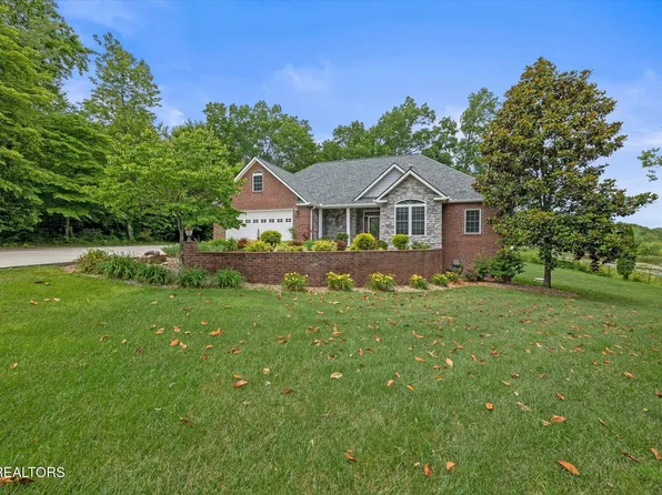 83 Fox Hollow Dr, Crossville, TN 38571