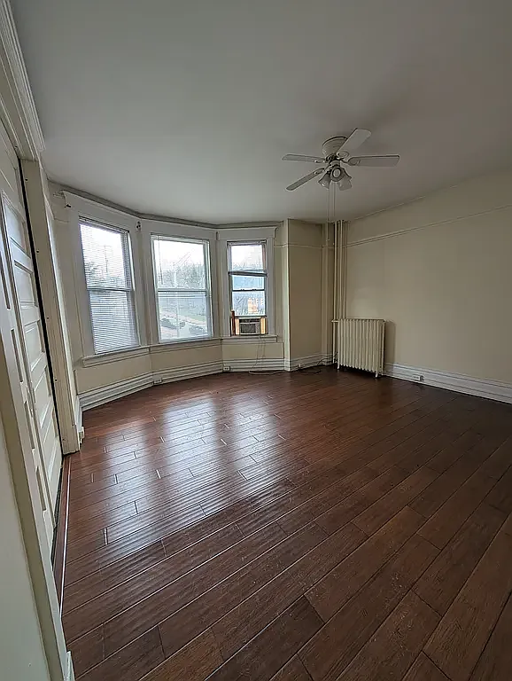 4 bed, 1350 sqft, $1,650 — Photo 1