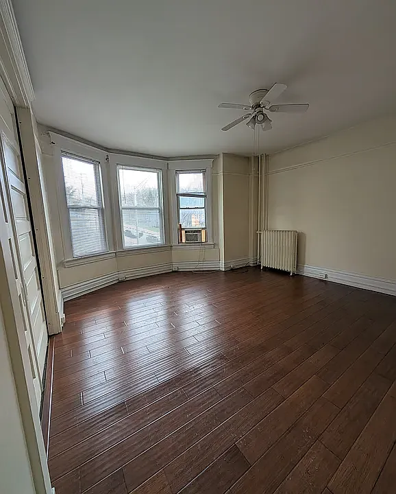 2009 University Ave #2