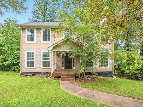 14 Plantation Dr, Newnan, GA 30263