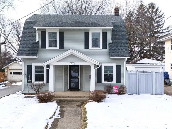 733 Eisenhower Avenue, Janesville, WI 53545