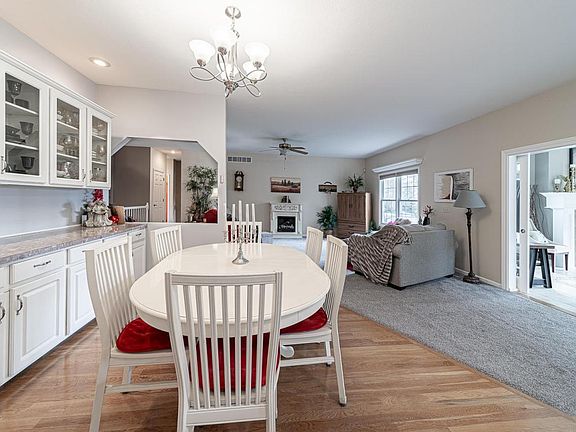 3rd image of 70390 Fawn Ln