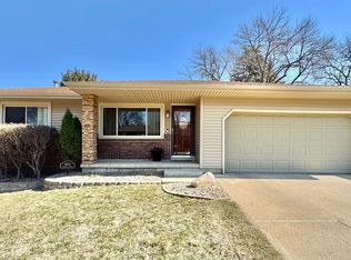 4021 Sherwood Ter, Sioux City, IA 51106