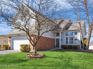 1719 Maroon Bells Ln, Bolingbrook, IL 60490