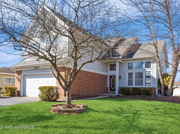 1719 Maroon Bells Ln, Bolingbrook, IL 60490