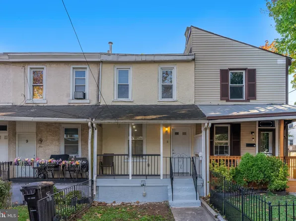 11 E Basin St, Norristown, PA 19401