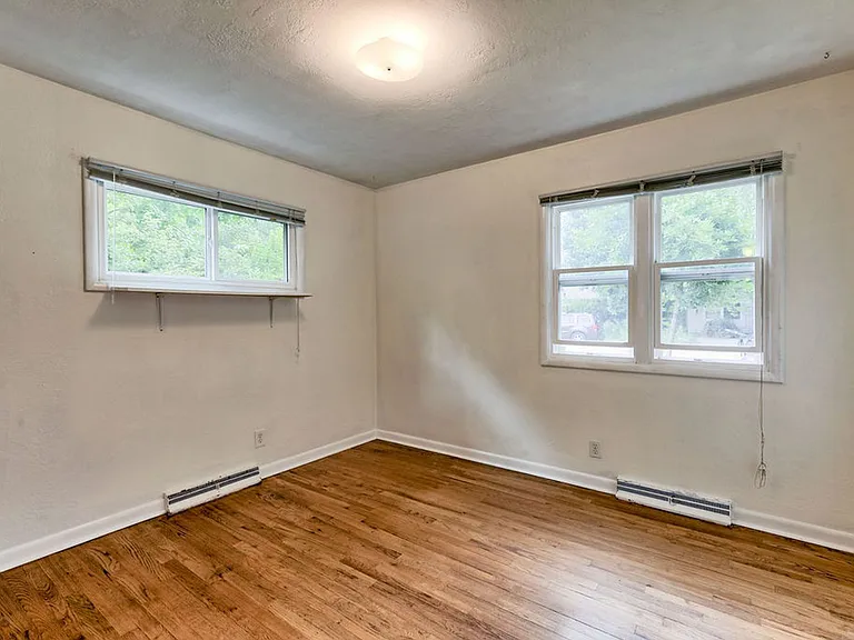 1521 Crestmore Pl — Photo 17