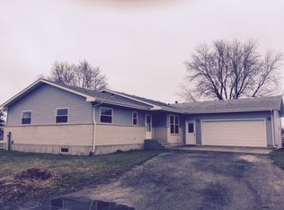 10737 Us Route 20, Garden Prairie, IL 61038