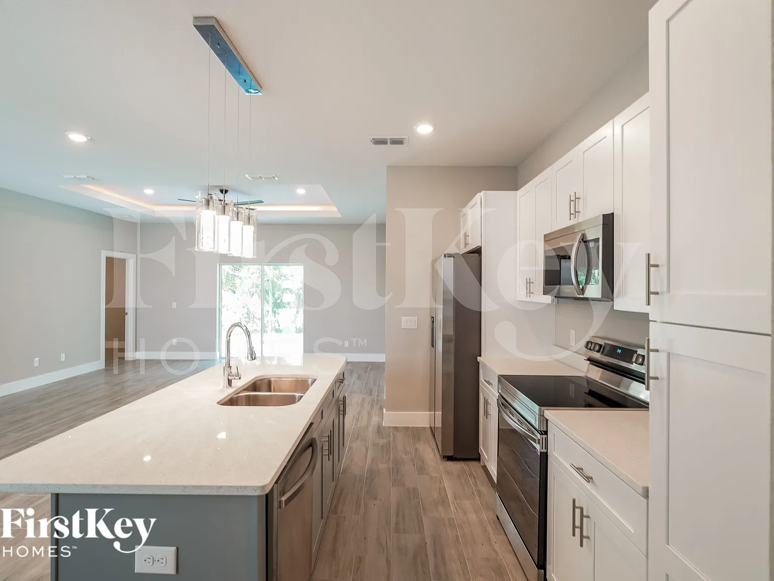 4 bed, 2.0 bath, 1670 sqft, $2,145 — Photo 4