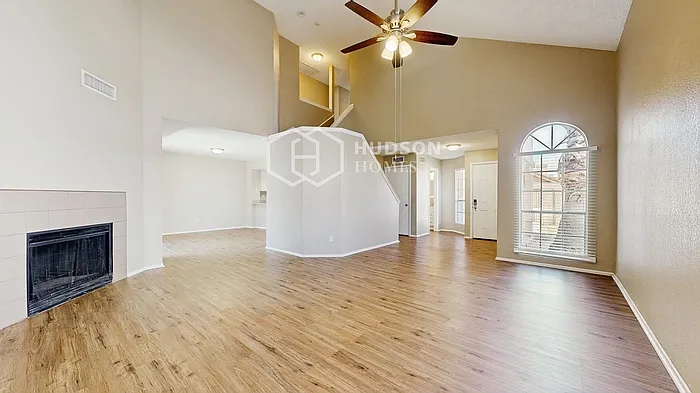 441 E Taro Ln — Photo 6