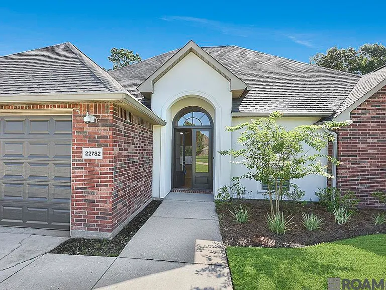 22782 Greencliff Dr — Photo 3