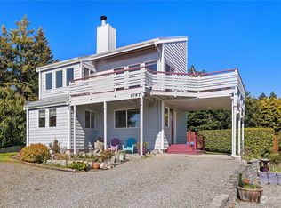 1097 Smart Ct, Coupeville, WA 98239