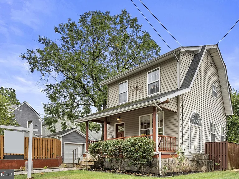 2231 Otis St NE #DETACHED — Photo 2
