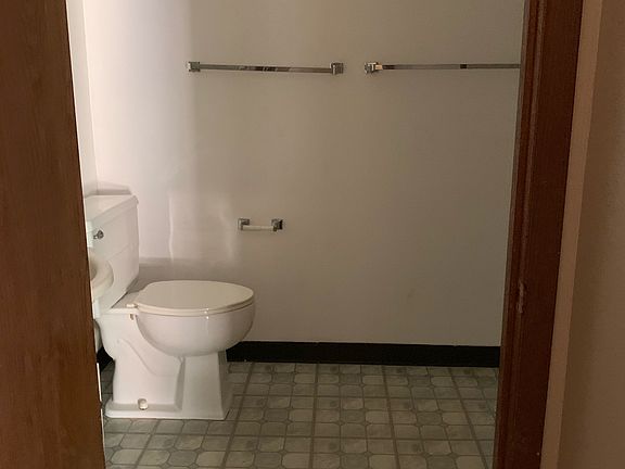 4th image of 503 College Ave #6C