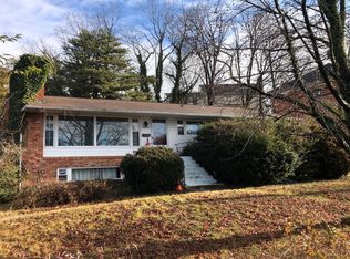 4200 Gallows Rd, Annandale, VA 22003