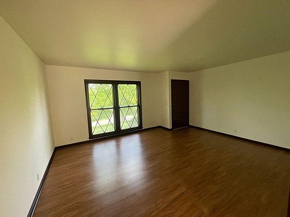 2nd image of 256 Clovernook Dr