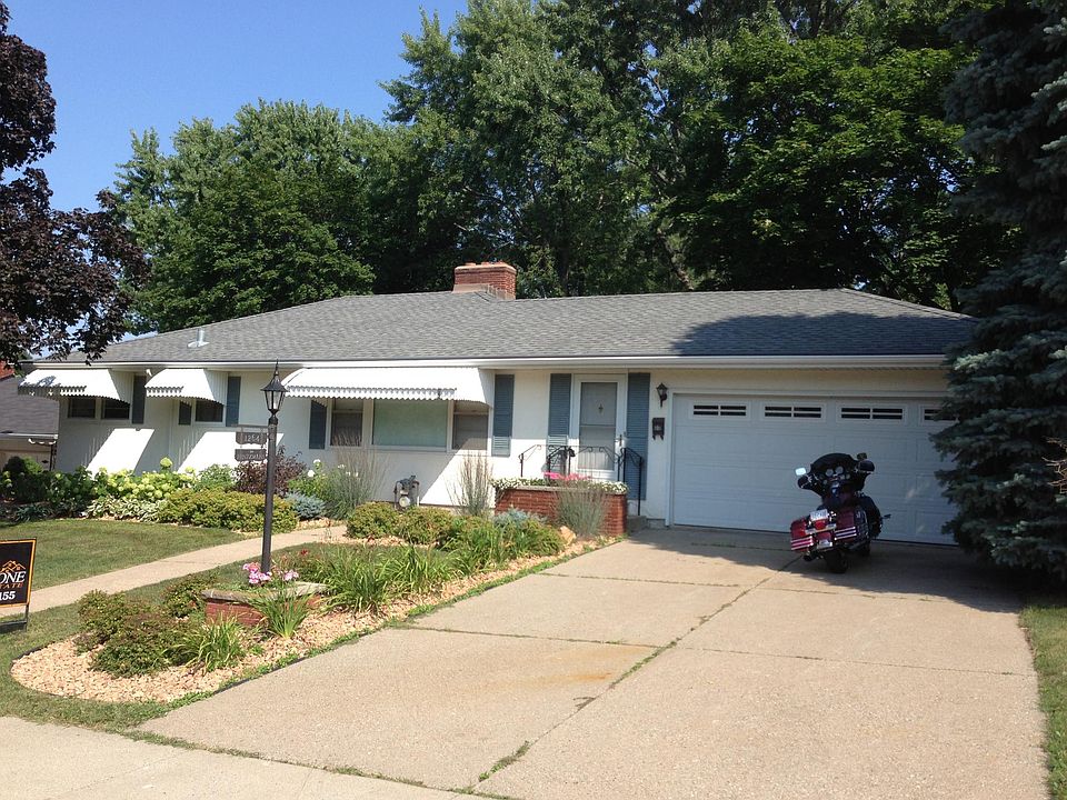 2nd image of 1264 Stryker Ave