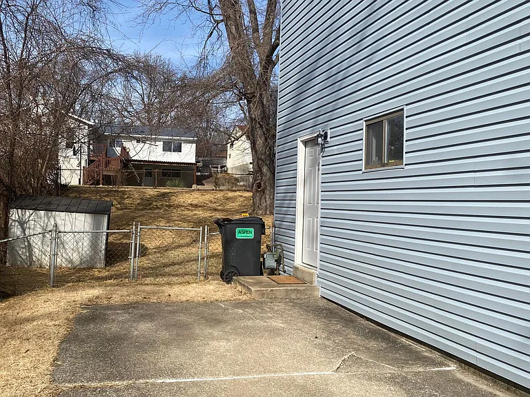 3030 Lyme St — Photo 17