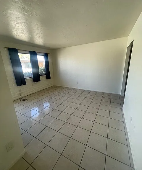 3546 E Monte Vista Dr #A — Photo 1