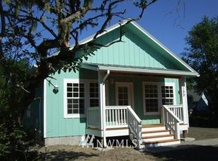 199 S Oar Loop, Ocean Shores, WA 98569