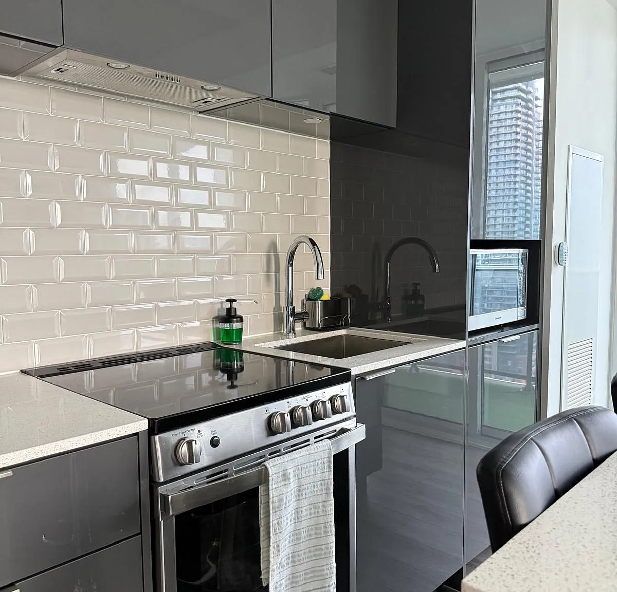2 bed, $3,000 — Photo 2