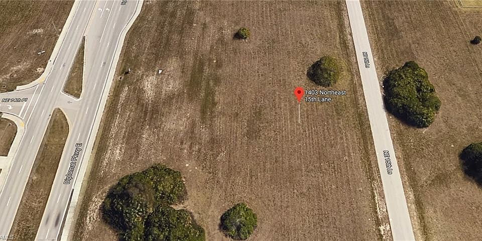 1st image of 1403 NE 15th Ln